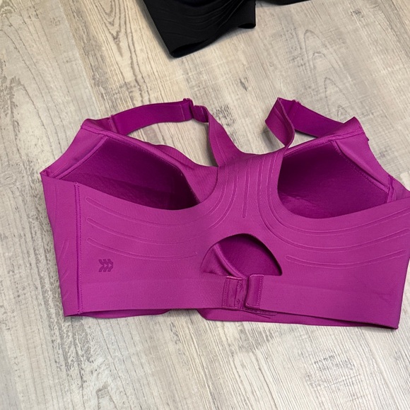 ZYIA Sports Bras Collection - Pink, Black, Green, Cream - Picture 4 of 6